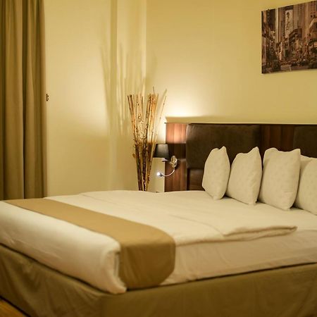 Weekend Hotel & Apartments Muscat Exterior photo