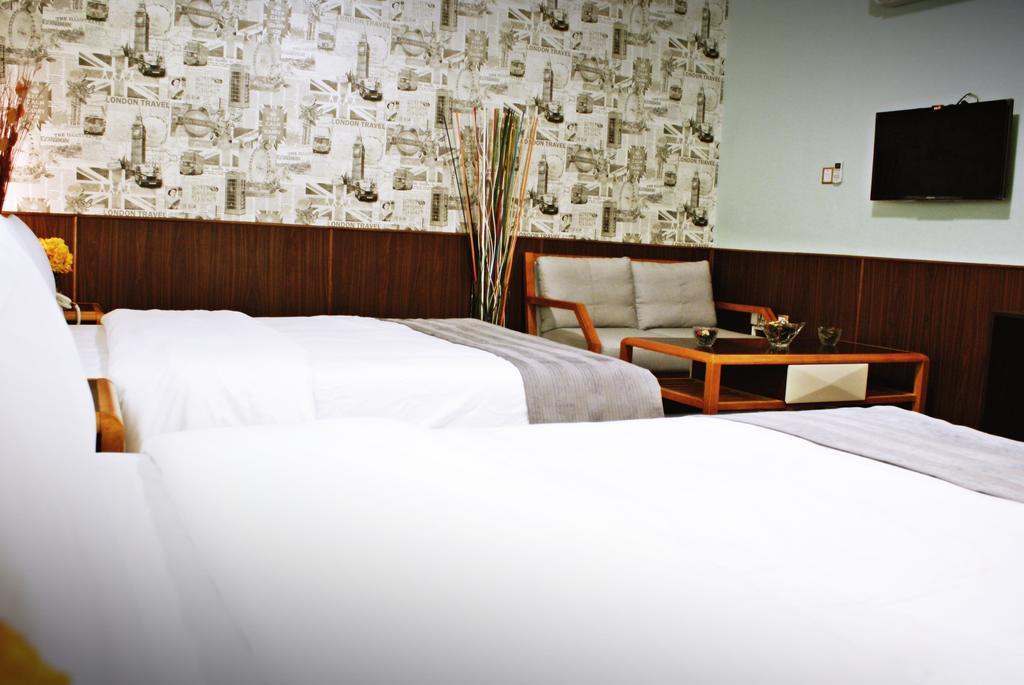 Weekend Hotel & Apartments Muscat Exterior photo
