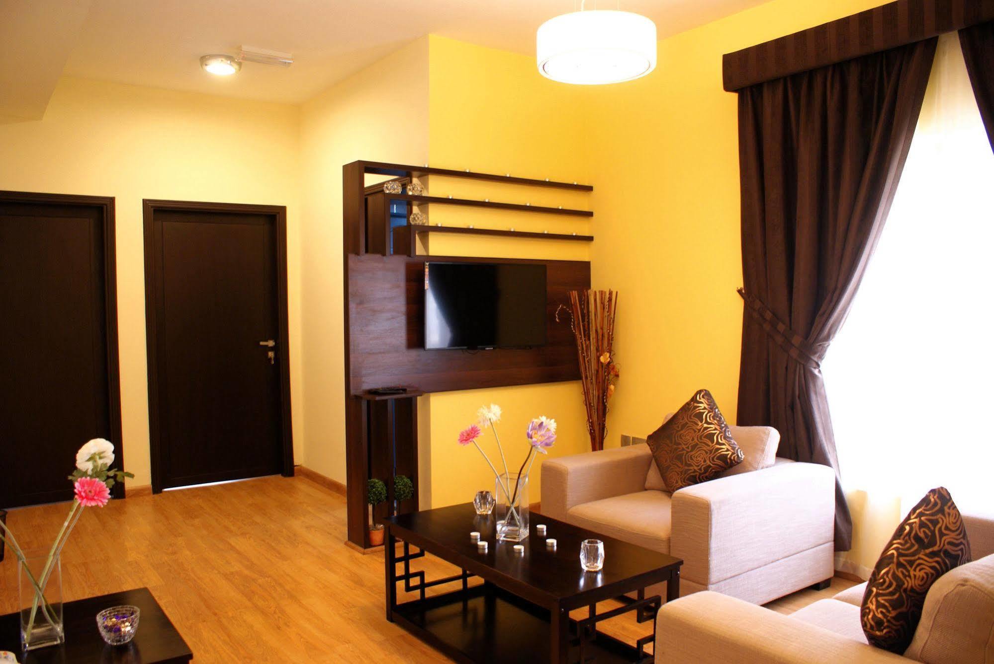 Weekend Hotel & Apartments Muscat Exterior photo
